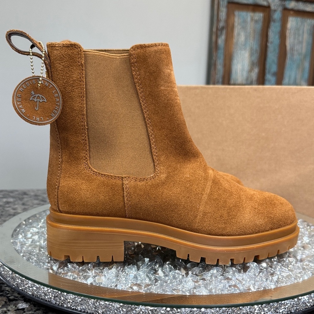 Ralph Lauren Suede Chelsea Lug Boot in whiskey Suede NEW 6
